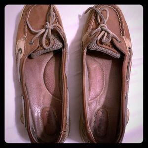Sperry women’s leather shoes. Great condition